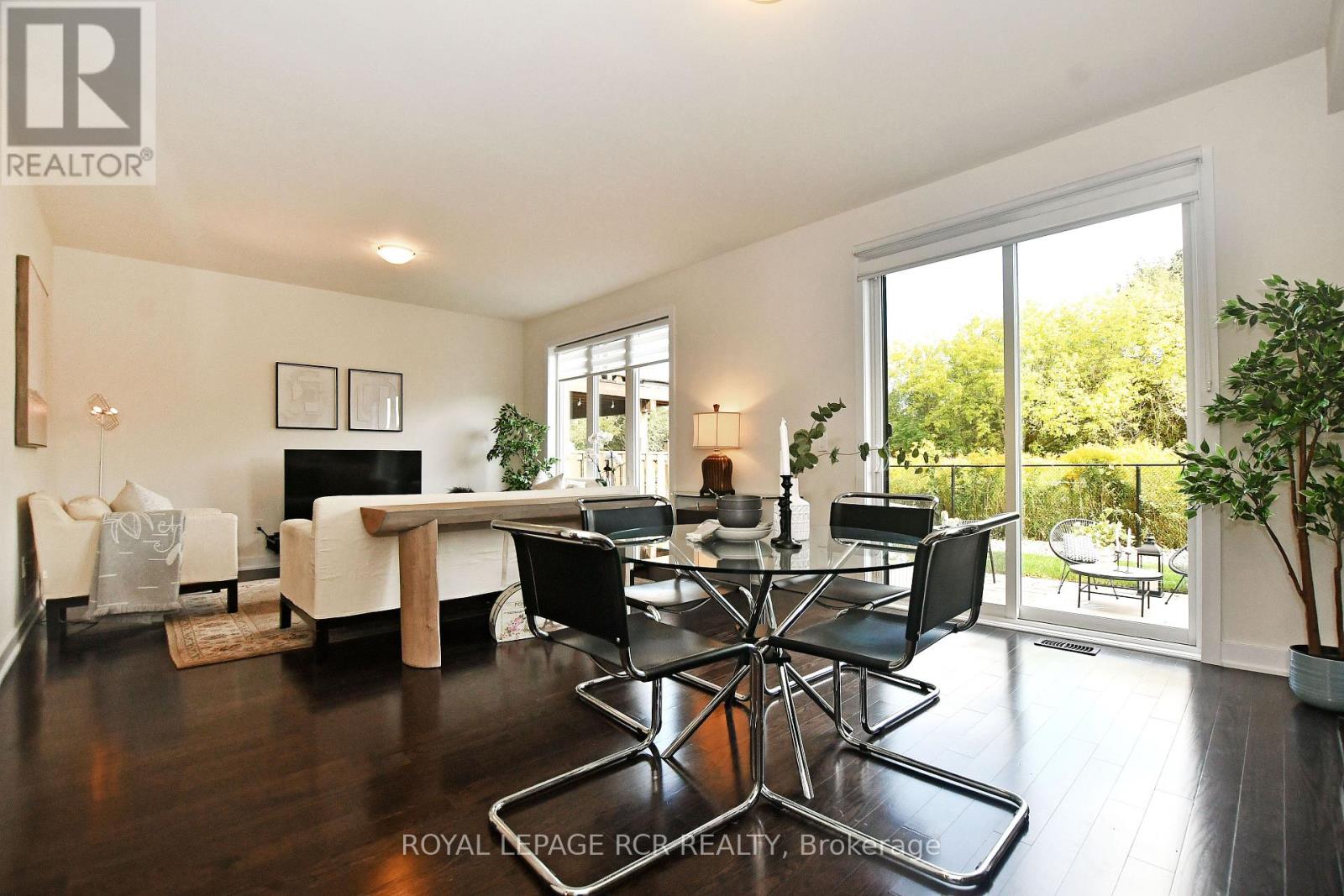 Photo 31 of 65 Anchusa Drive, Richmond Hill ON