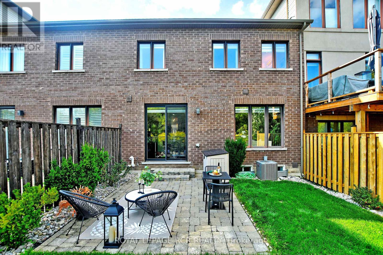 Photo 3 of 65 Anchusa Drive, Richmond Hill ON