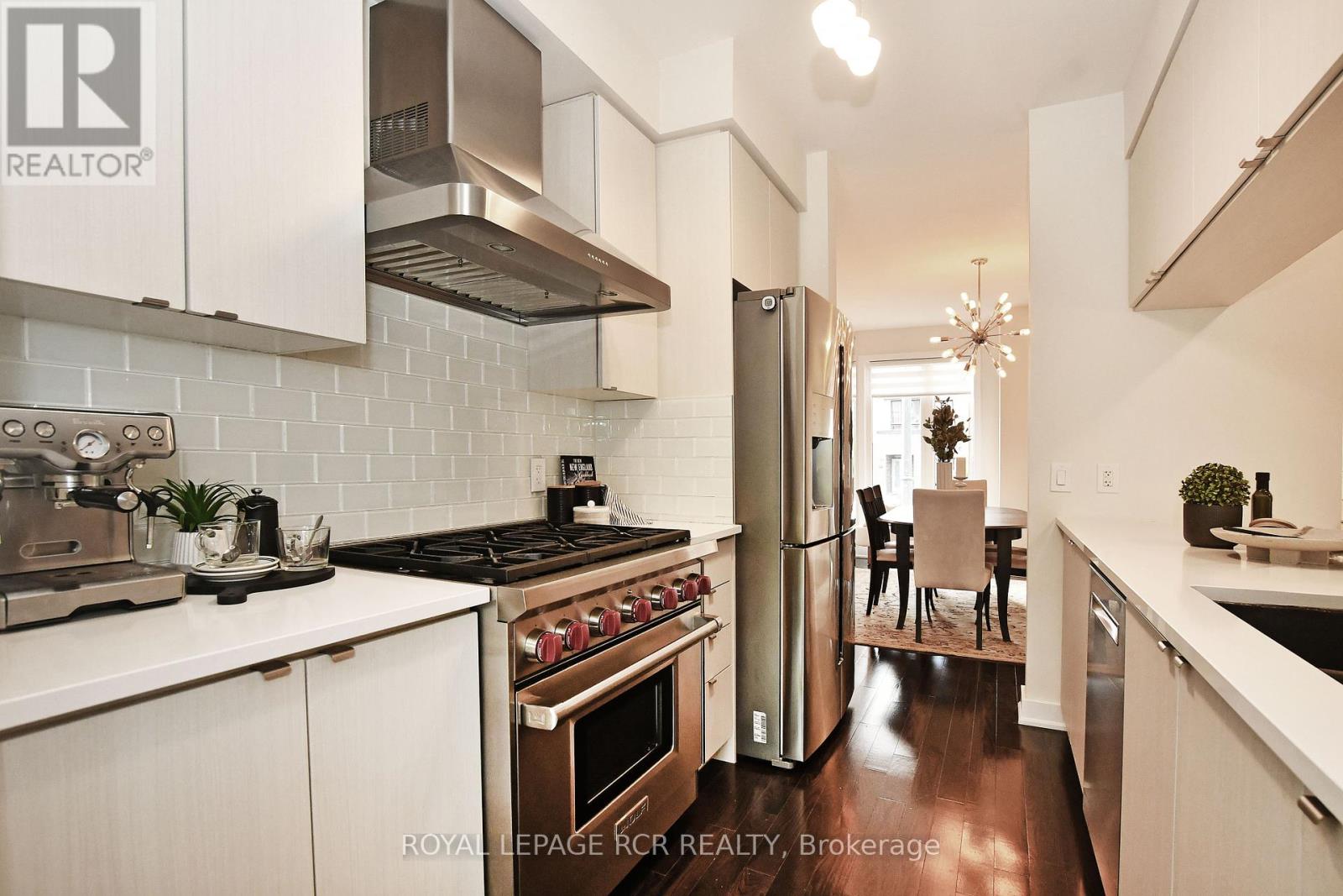 Photo 39 of 65 Anchusa Drive, Richmond Hill ON