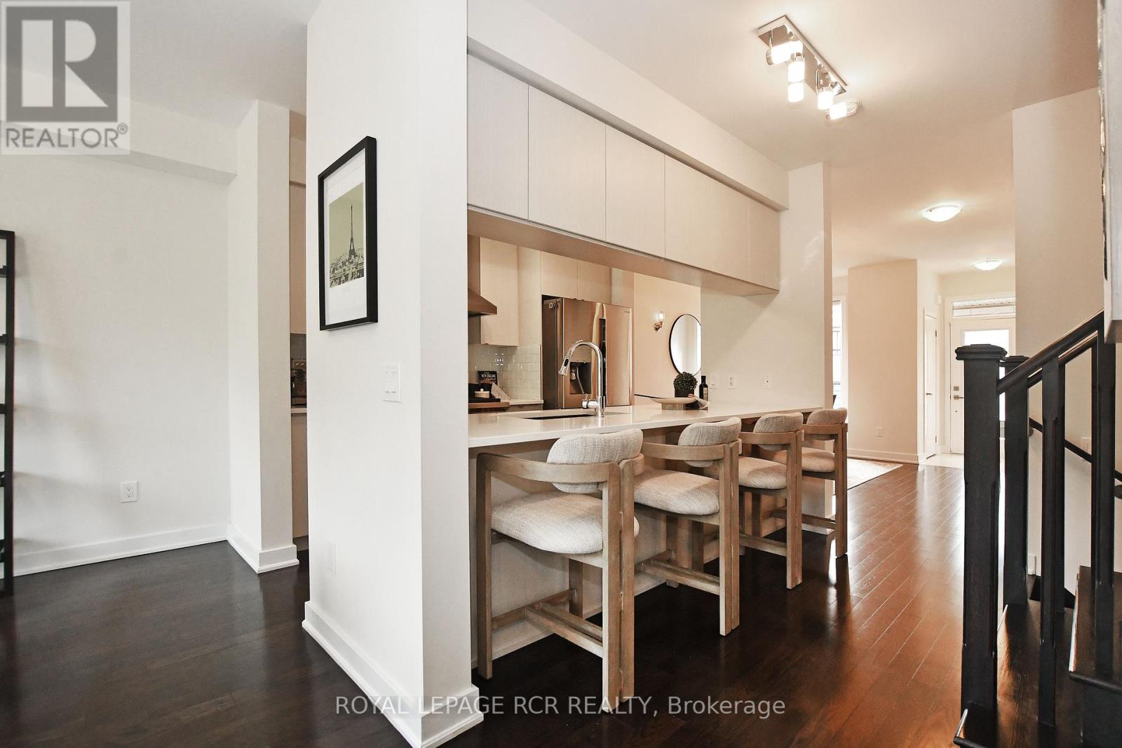Photo 2 of 65 Anchusa Drive, Richmond Hill ON