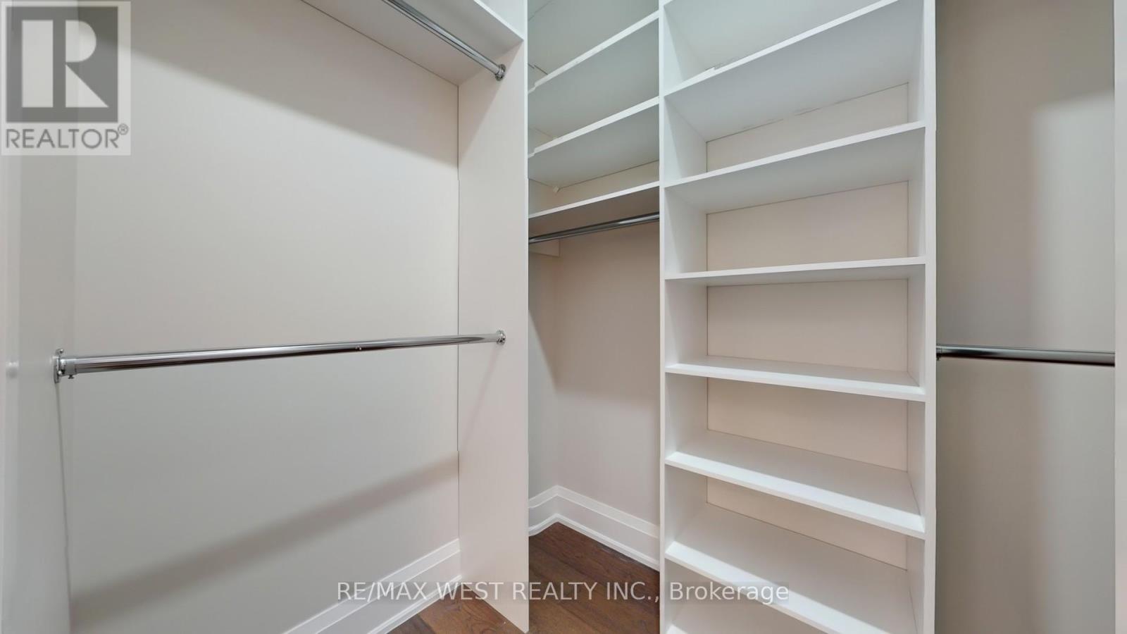 Photo 34 of 5199 Symphony Court, Mississauga ON