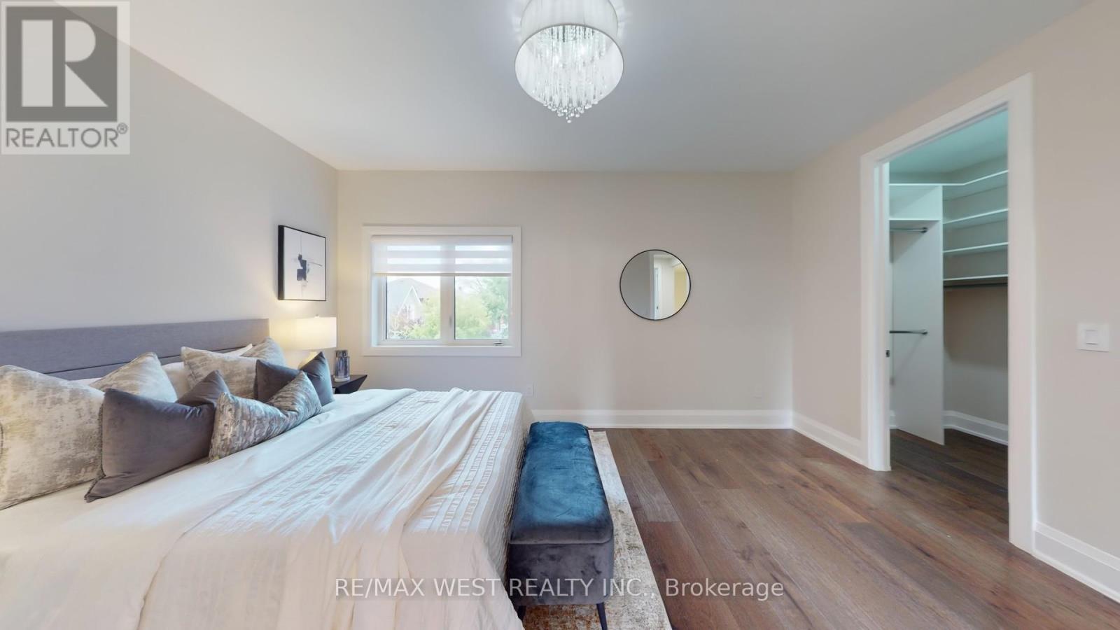 Photo 32 of 5199 Symphony Court, Mississauga ON