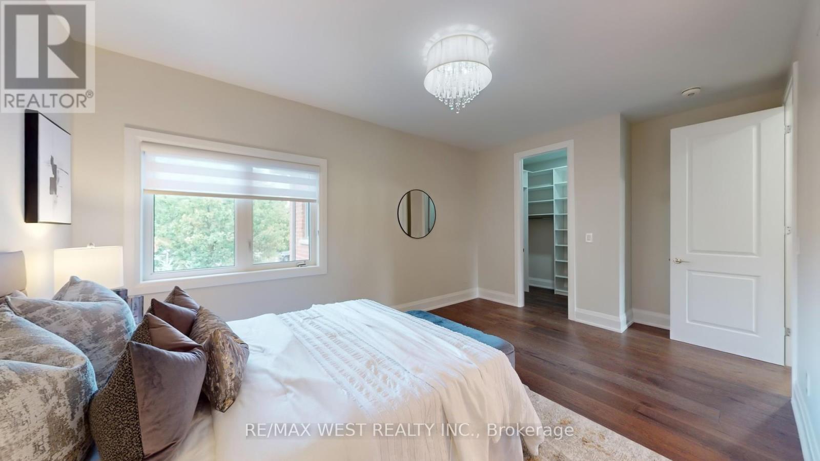 Photo 33 of 5199 Symphony Court, Mississauga ON