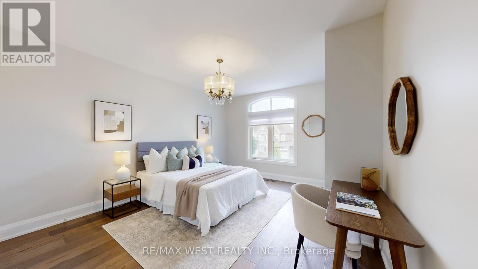 Photo 35 of 5199 Symphony Court, Mississauga ON