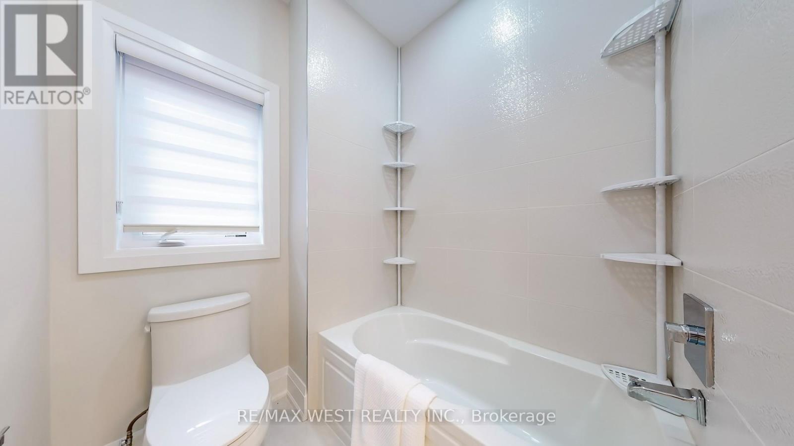 Photo 30 of 5199 Symphony Court, Mississauga ON