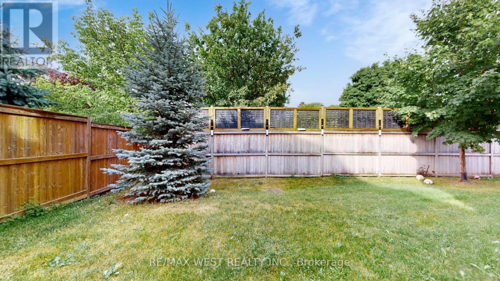 Photo 47 of 5199 Symphony Court, Mississauga ON