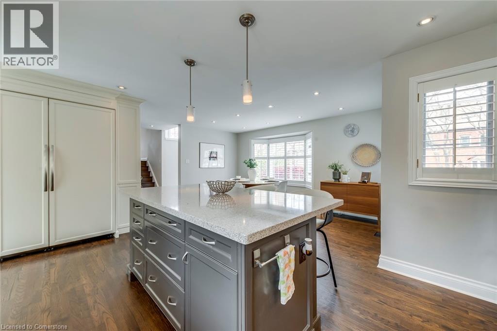Photo 13 of 48 Forsythe Street, Oakville ON