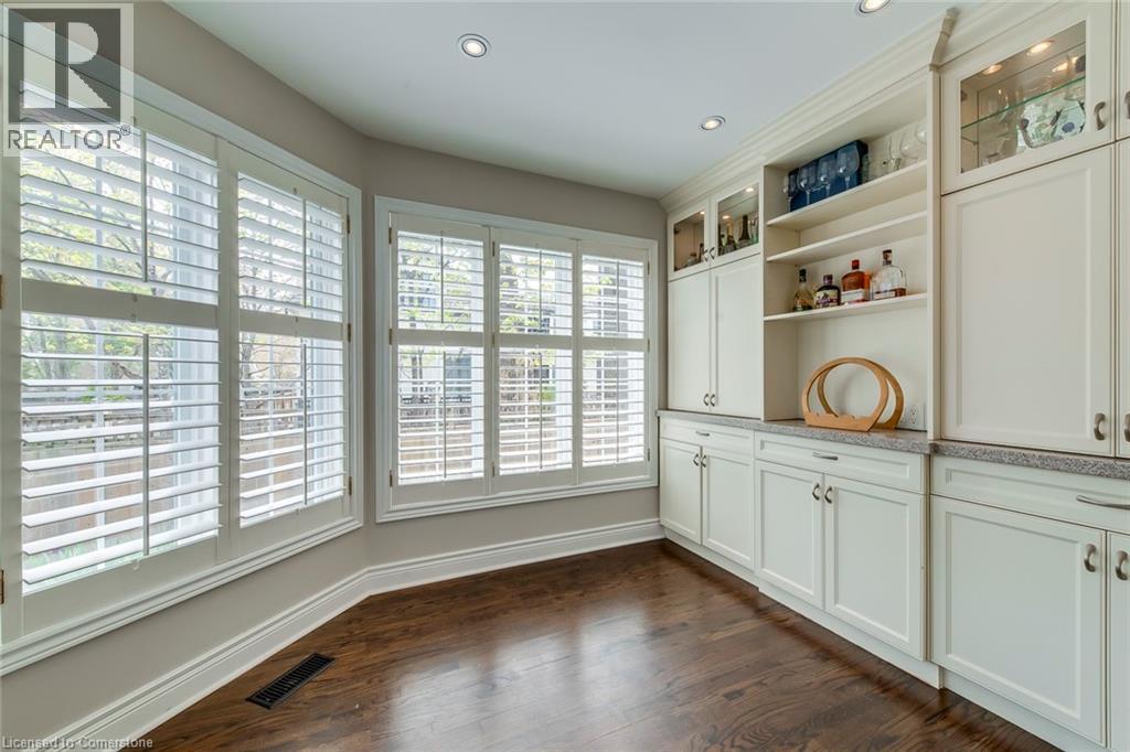 Photo 17 of 48 Forsythe Street, Oakville ON