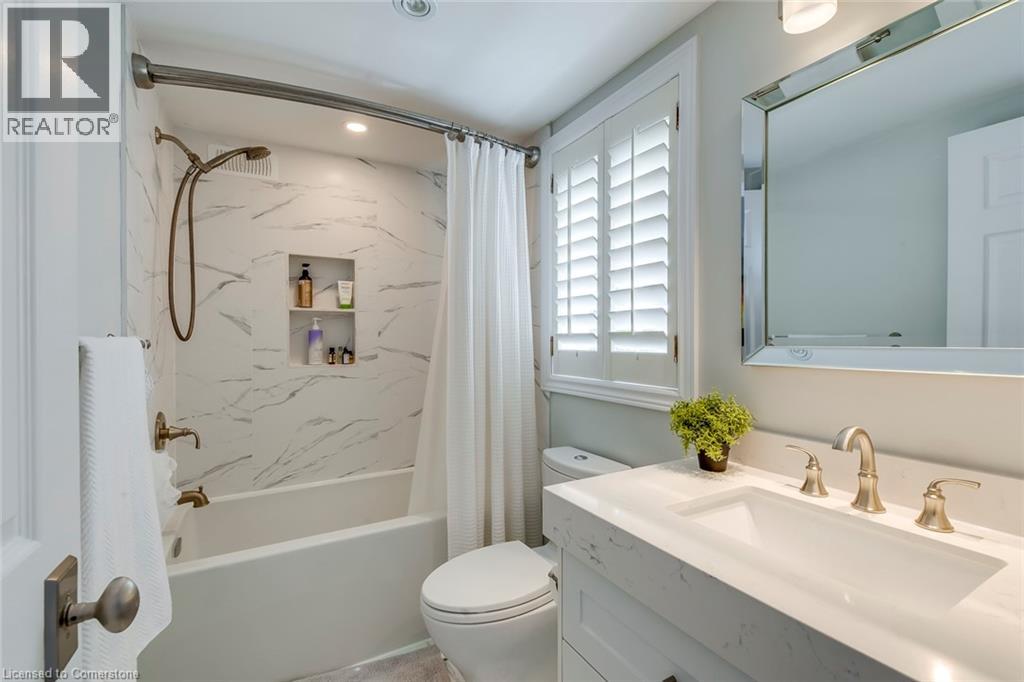 Photo 33 of 48 Forsythe Street, Oakville ON
