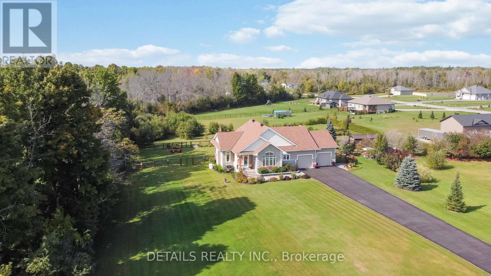 Photo 12 of 176 Malcolms Way, Beckwith ON