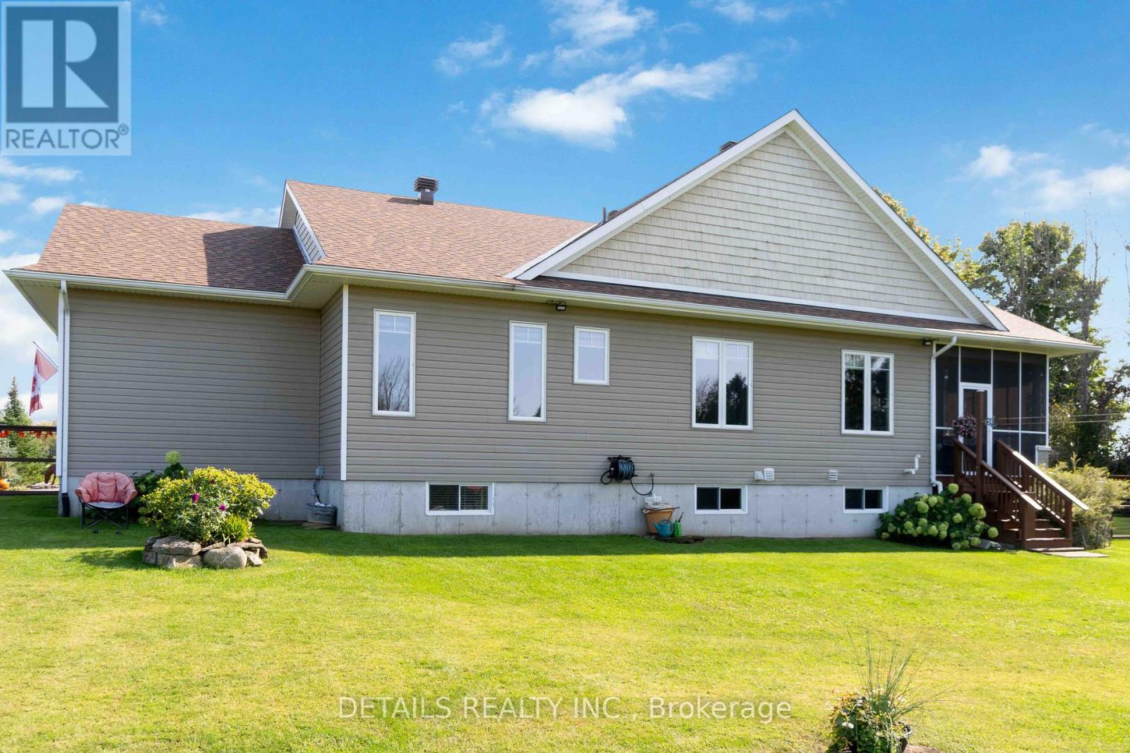 Photo 21 of 176 Malcolms Way, Beckwith ON
