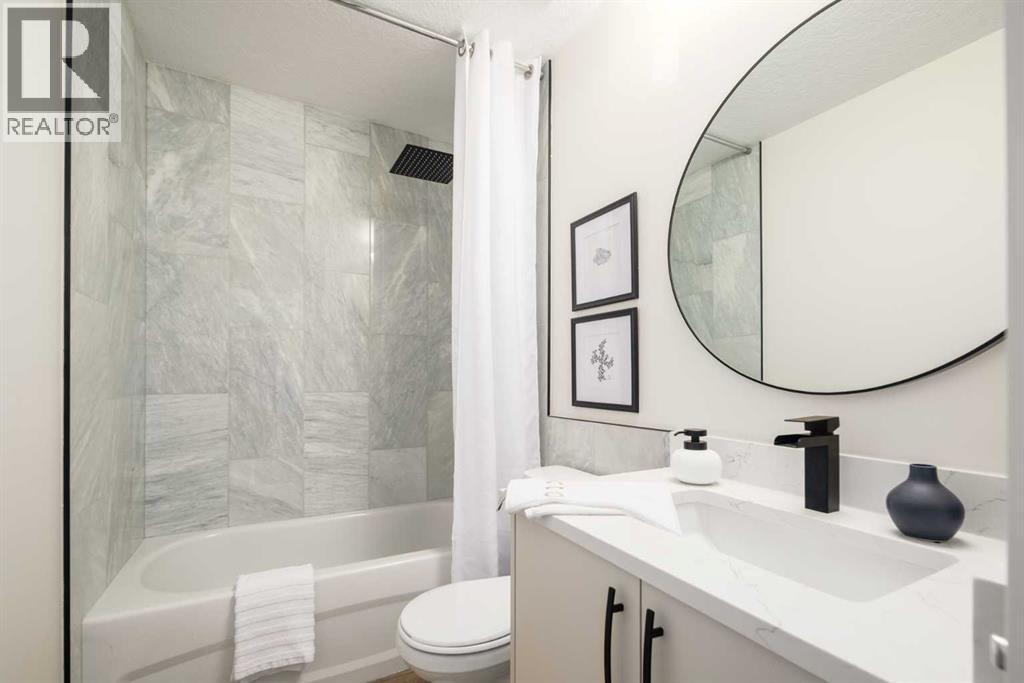 Single Family House Bi-level for Sale in  Deer Ridge Way SE Deer Ridge Calgary 