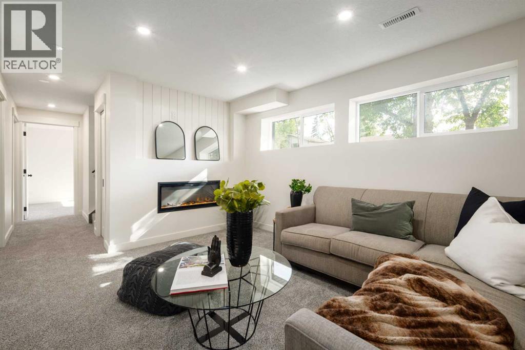Single Family House Bi-level for Sale in  Deer Ridge Way SE Deer Ridge Calgary 