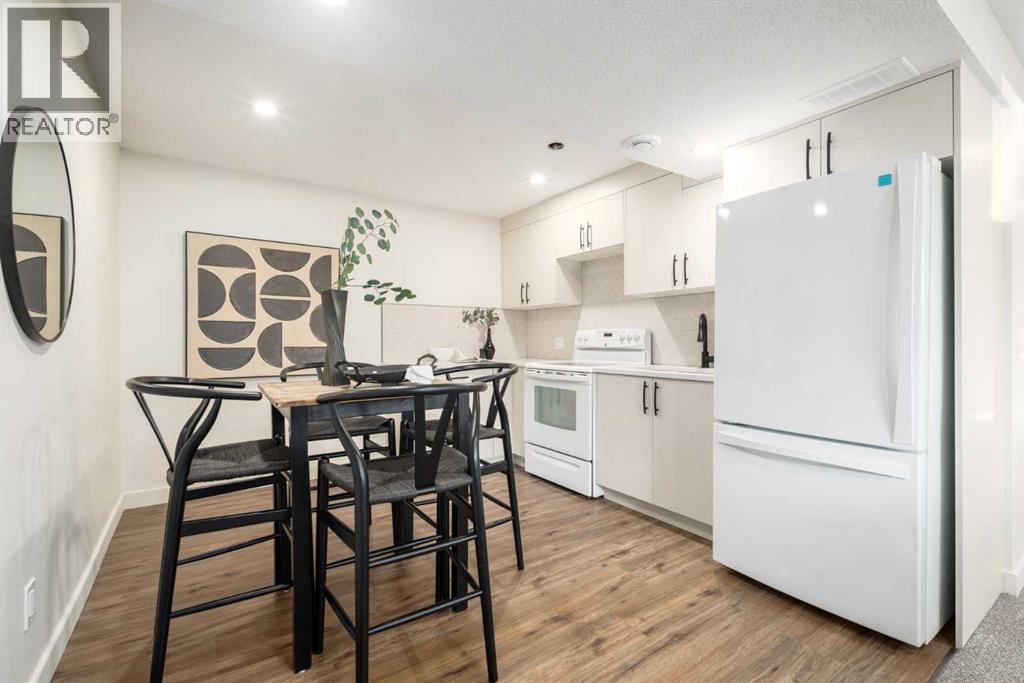 Single Family House Bi-level for Sale in  Deer Ridge Way SE Deer Ridge Calgary 