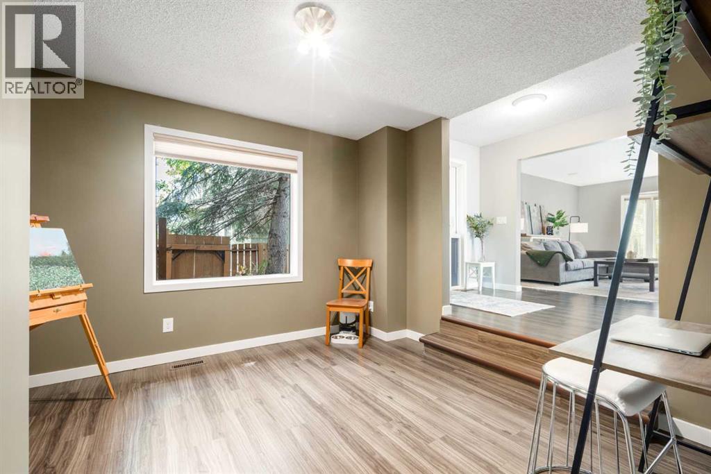 Single Family House for Sale in  Deermeade Road SE Deer Run Calgary 