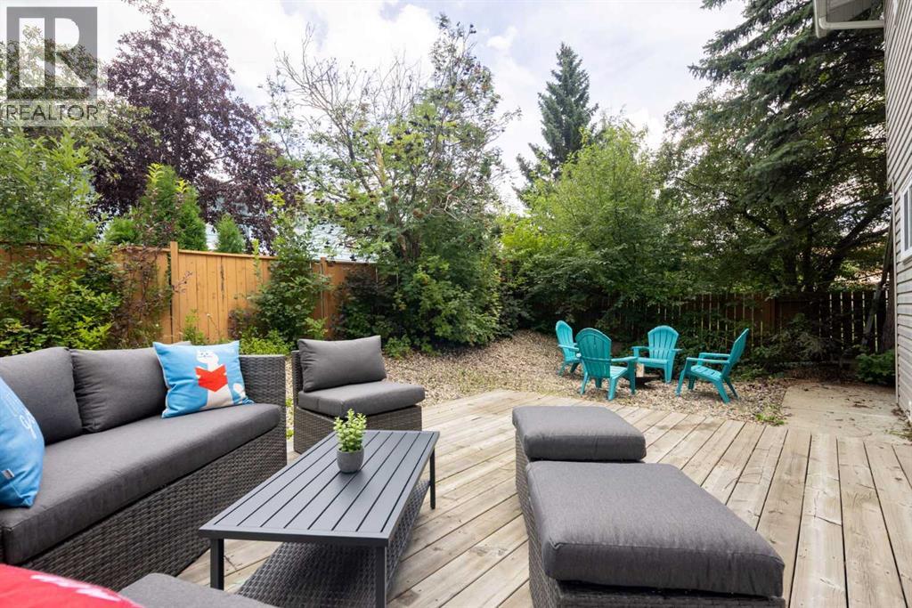 Single Family House for Sale in  Deermeade Road SE Deer Run Calgary 