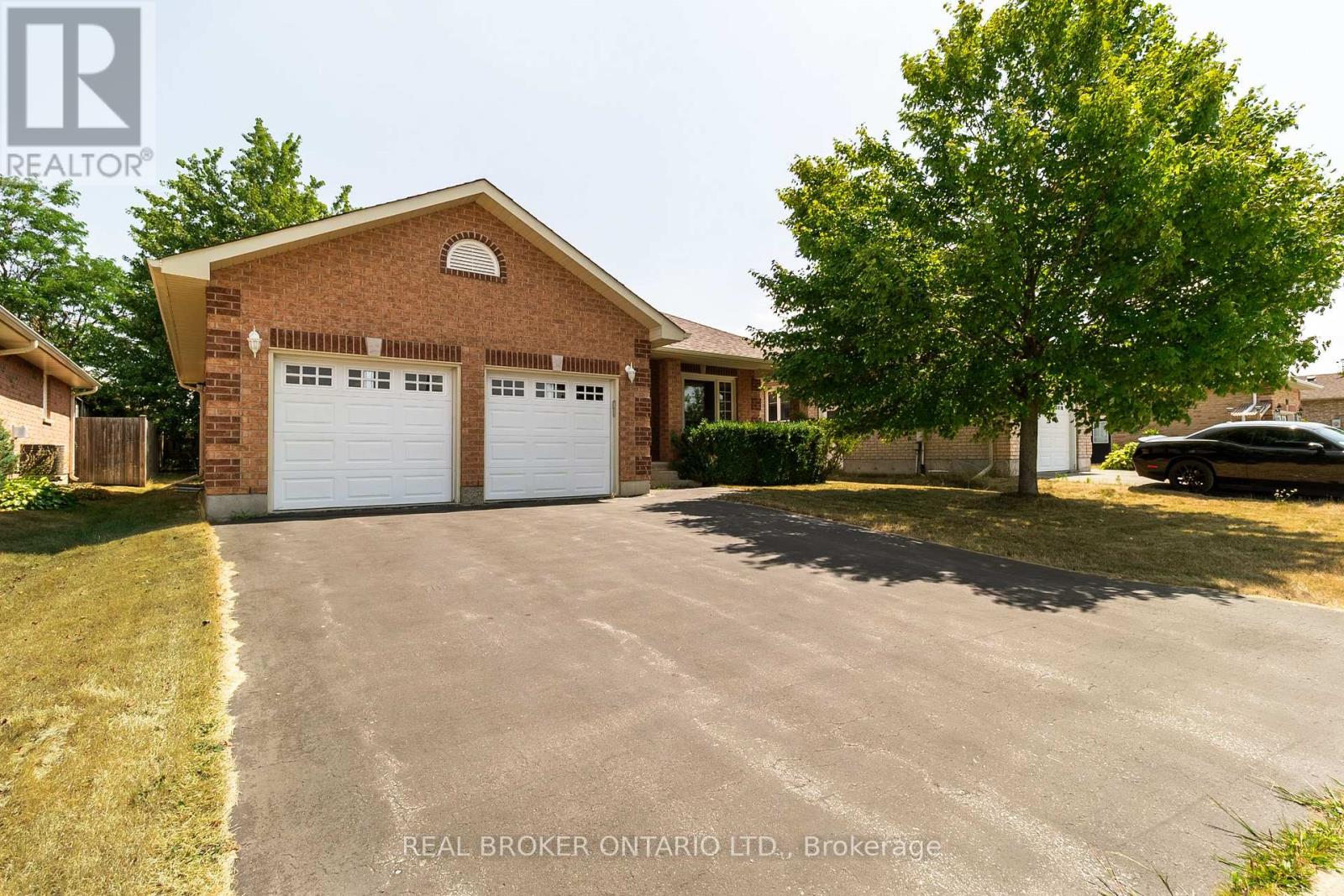 Photo 2 of 178 Mclaughlin Road, Kawartha Lakes ON