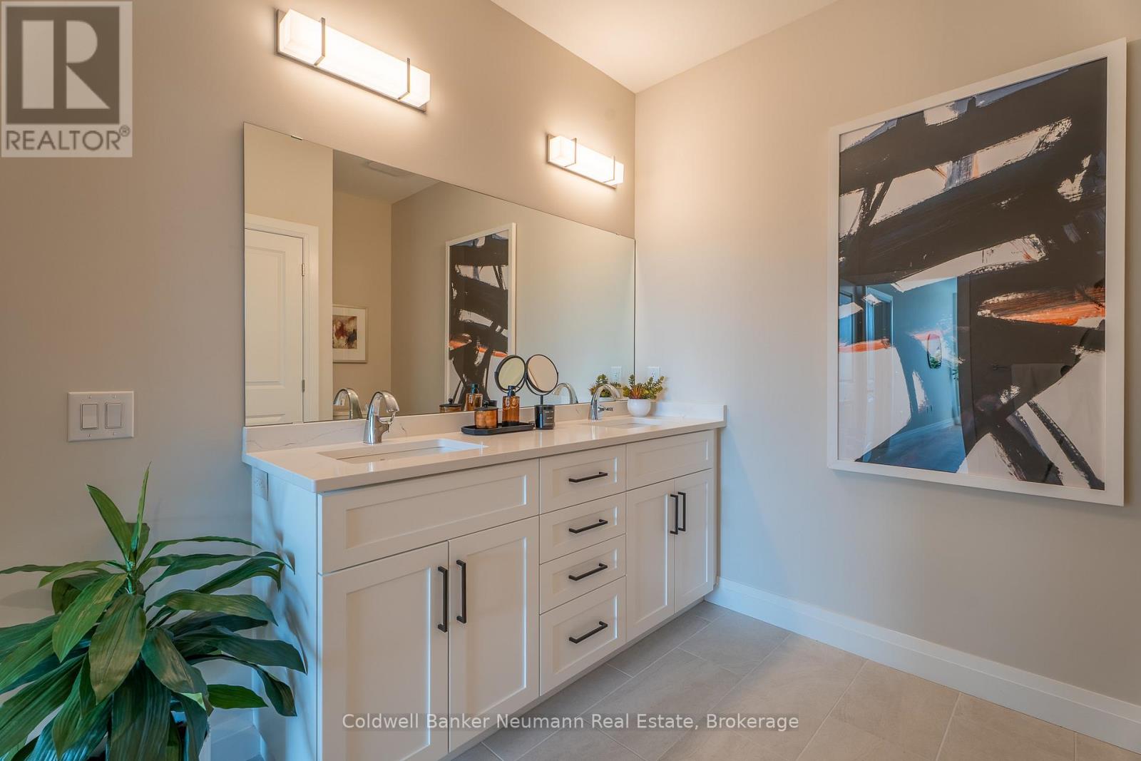 Photo 13 of 216 1882 Gordon Street, Guelph ON