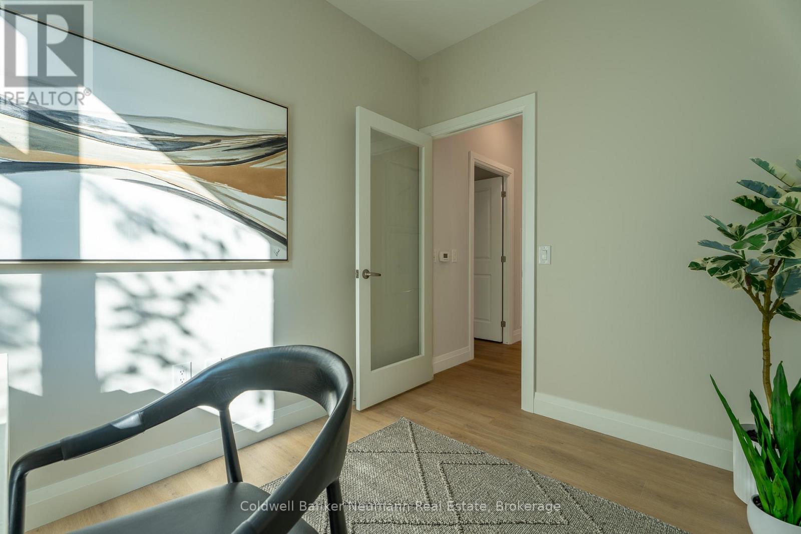 Photo 26 of 216 1882 Gordon Street, Guelph ON