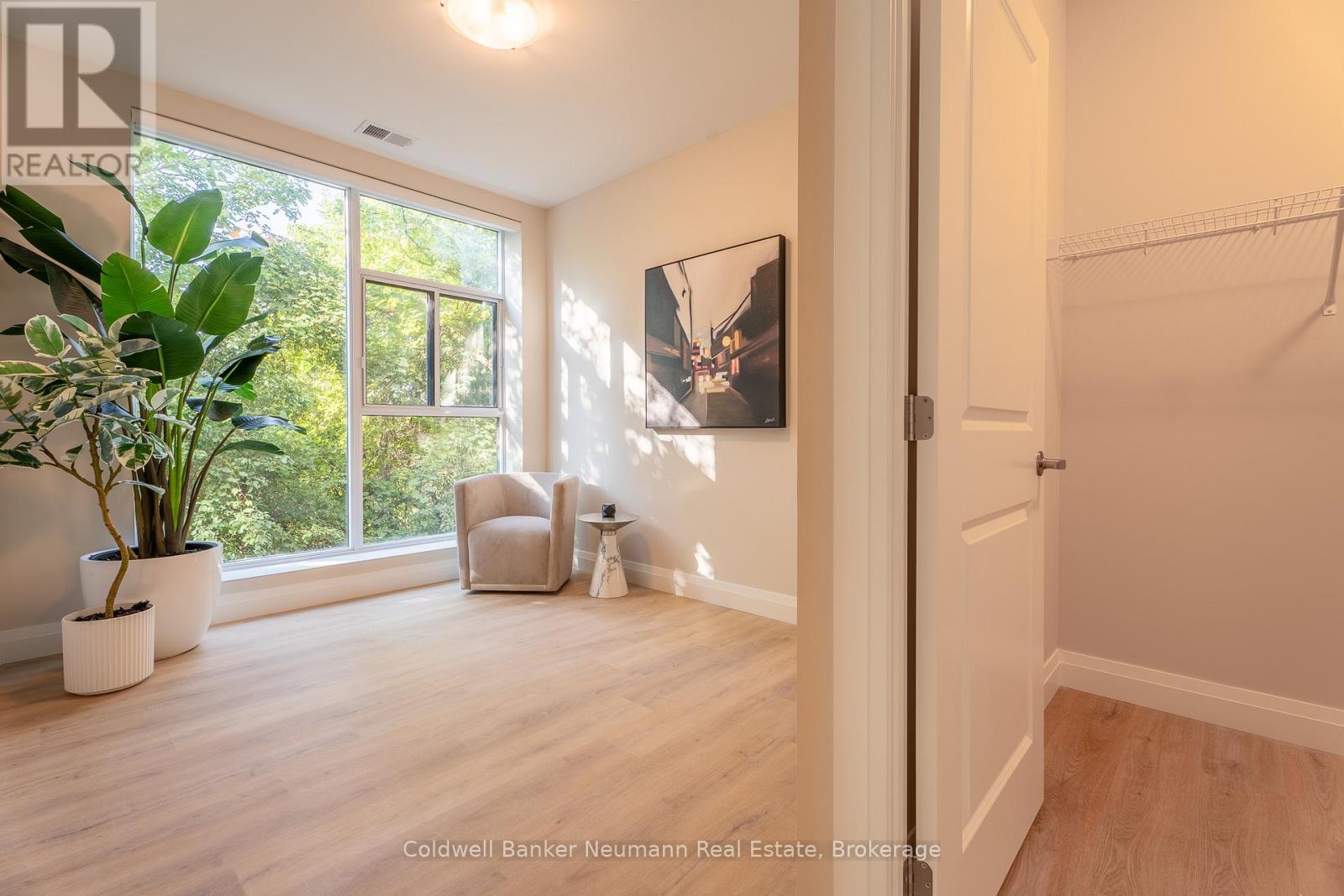 Photo 28 of 216 1882 Gordon Street, Guelph ON