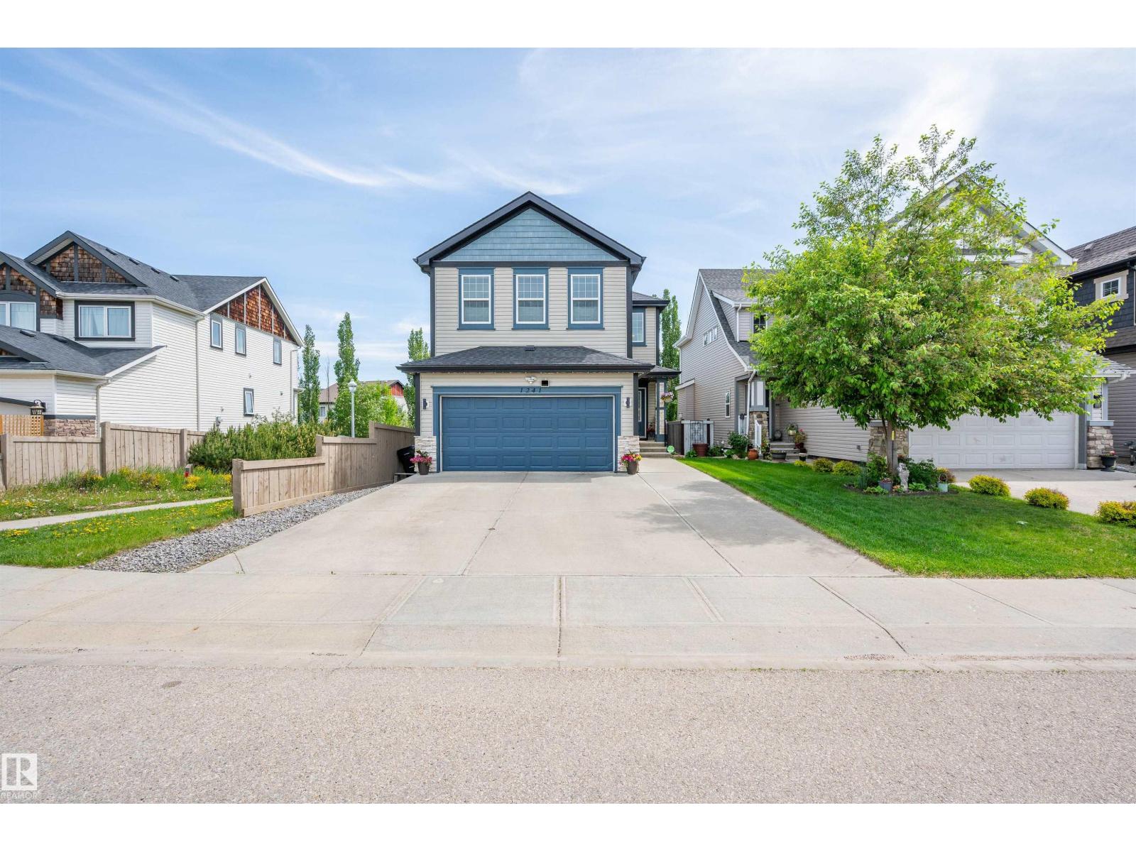 Photo 2 of 1241 Secord Landing Ld Nw, Edmonton AB