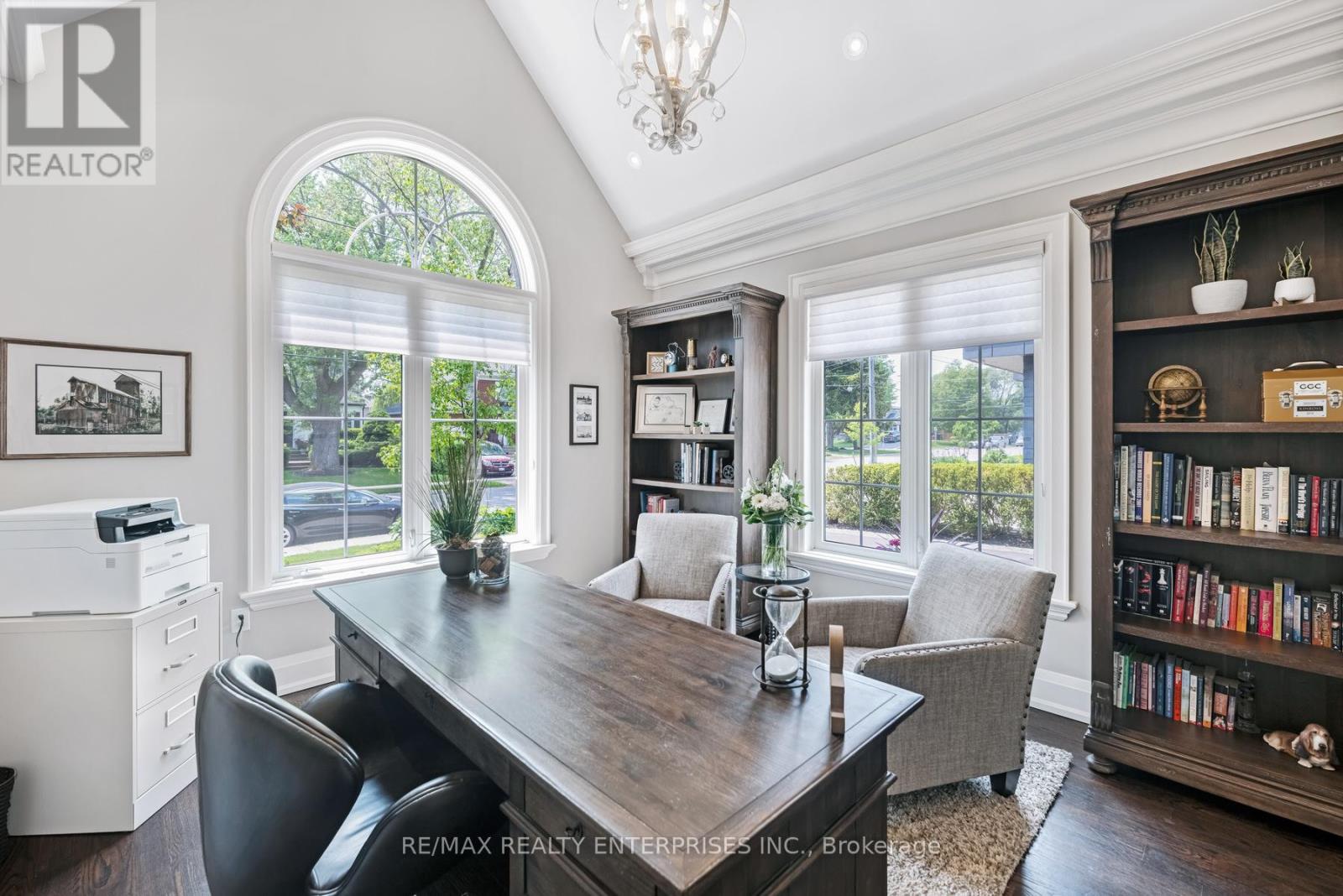 Photo 30 of 17 Wenonah Drive, Mississauga ON