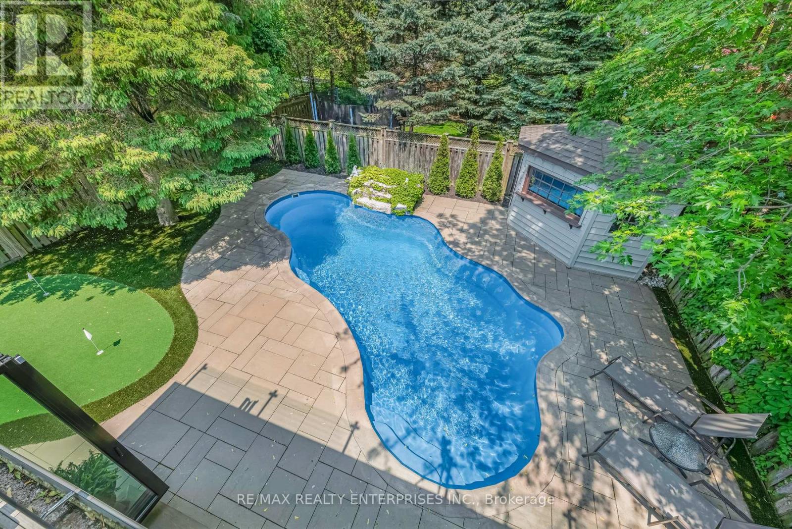 Photo 49 of 17 Wenonah Drive, Mississauga ON