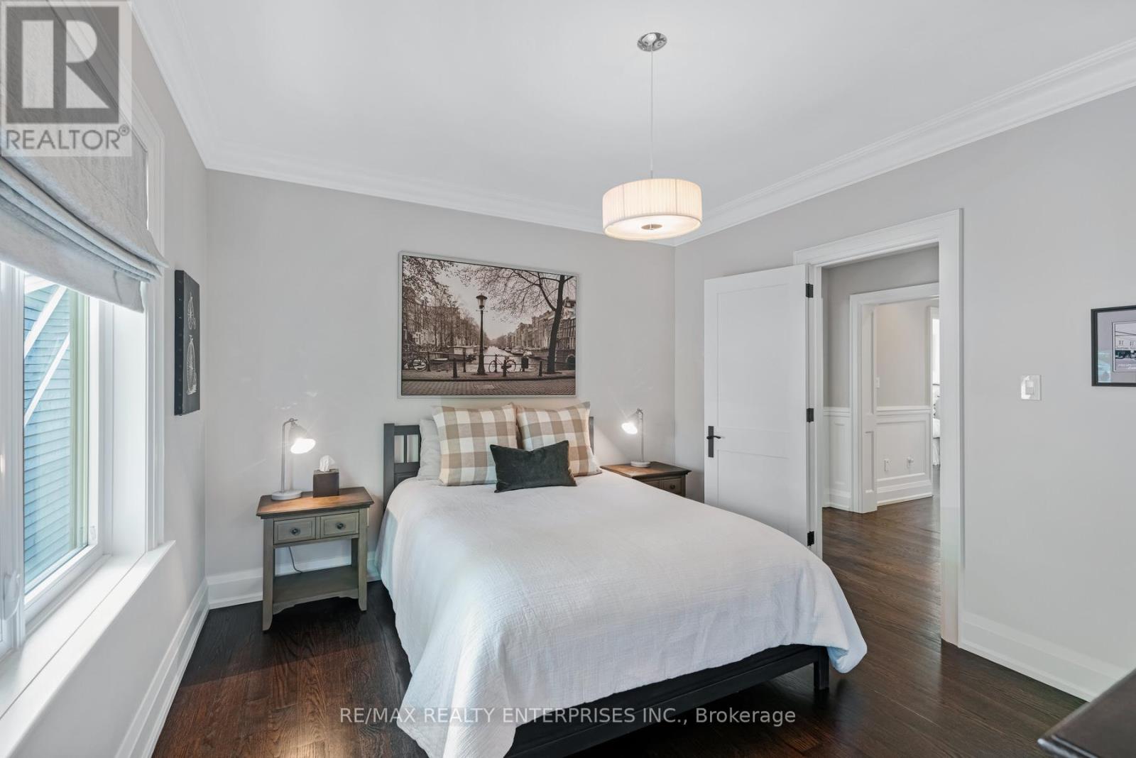 Photo 45 of 17 Wenonah Drive, Mississauga ON
