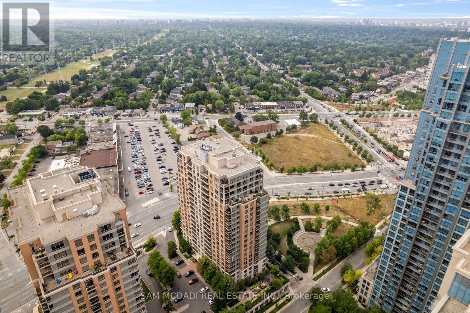 Photo 22 of 2002 5229 Dundas Street W, Toronto ON