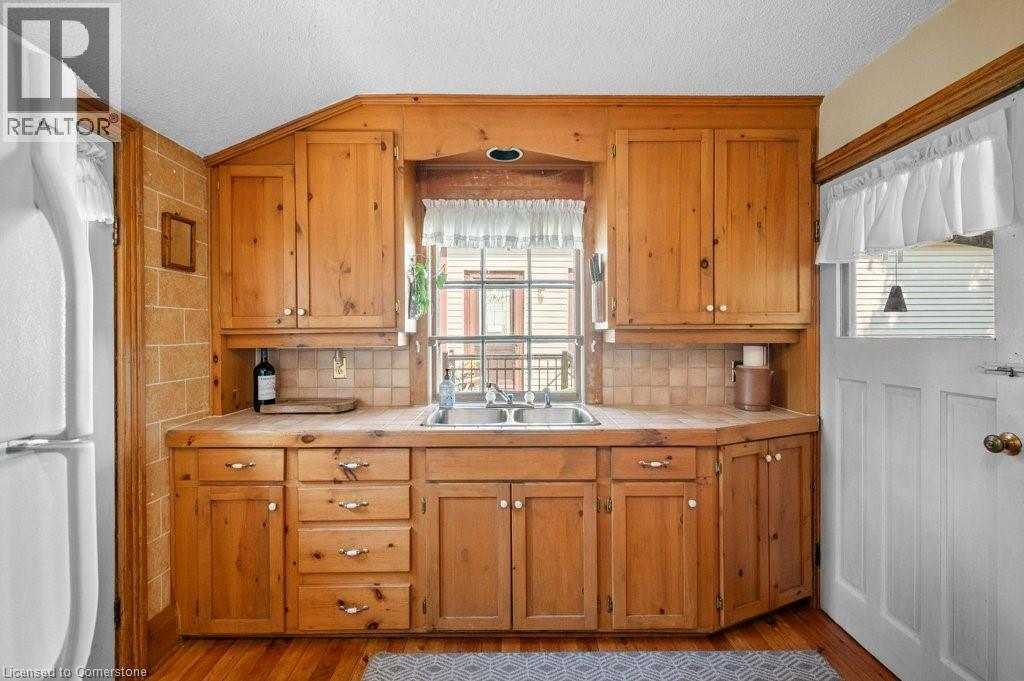 Photo 32 of 314 Delaware Avenue, Burlington ON