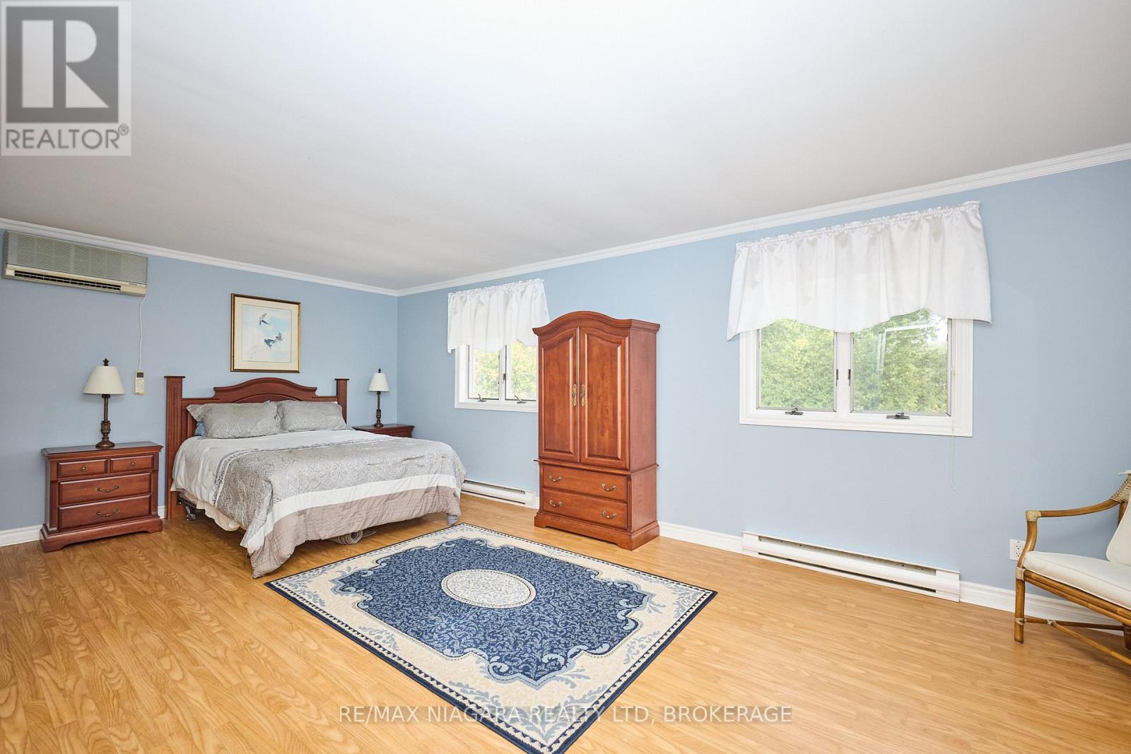 Photo 16 of 27 St George Court, Fort Erie ON