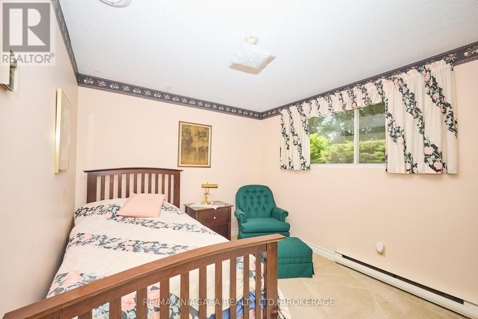 Photo 31 of 27 St George Court, Fort Erie ON