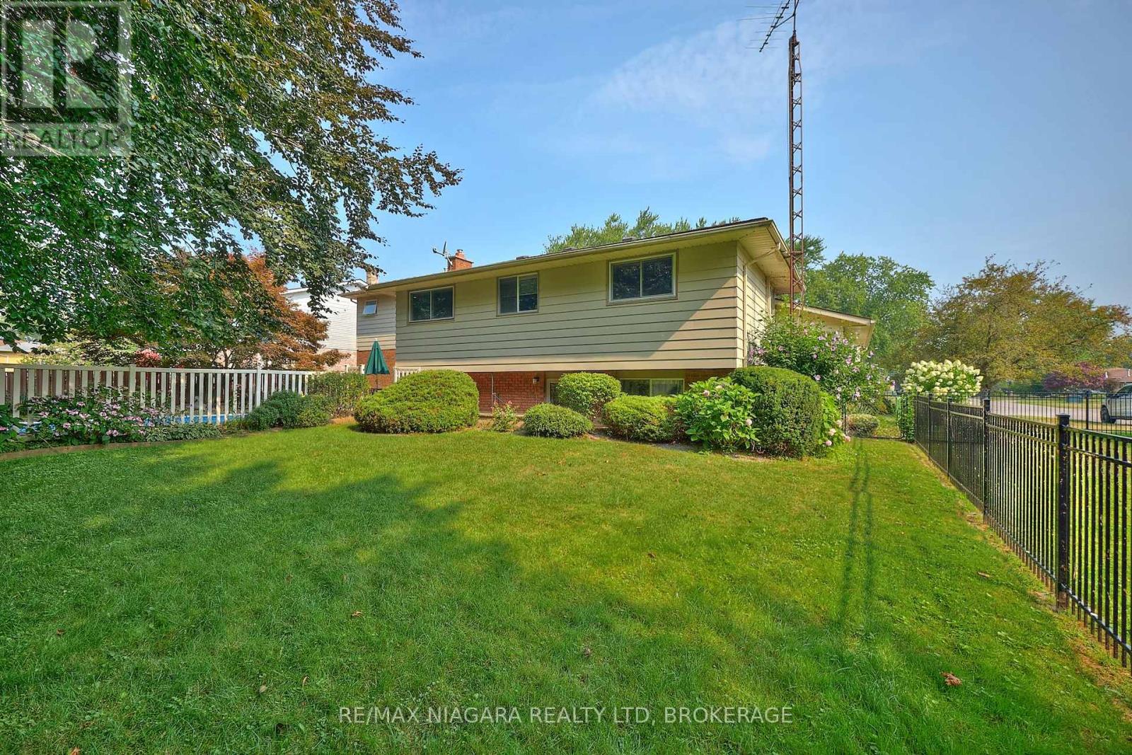 Photo 42 of 27 St George Court, Fort Erie ON