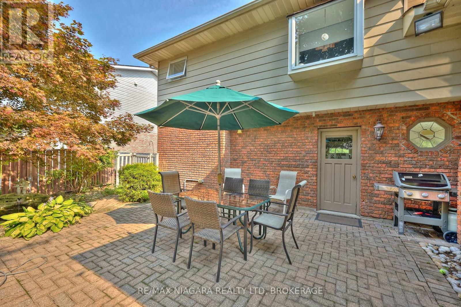 Photo 40 of 27 St George Court, Fort Erie ON
