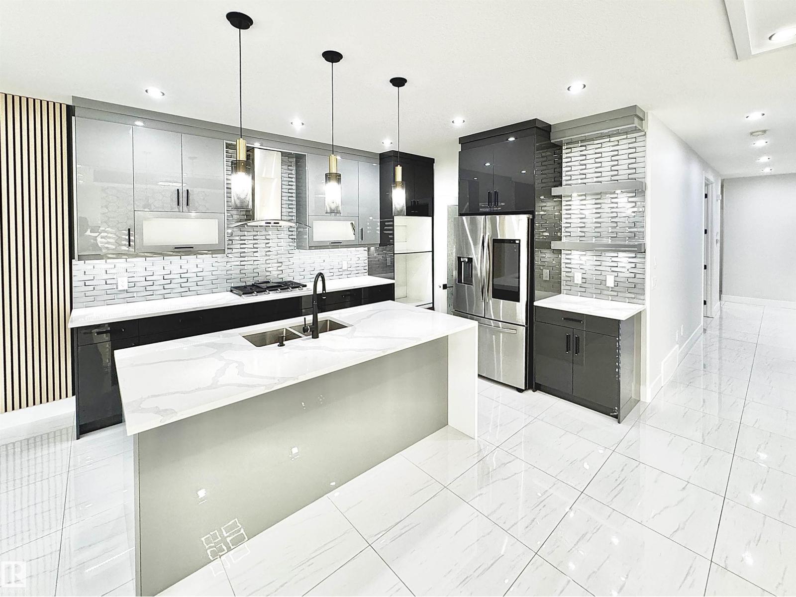 Photo 17 of 1836 22 St Nw, Edmonton AB