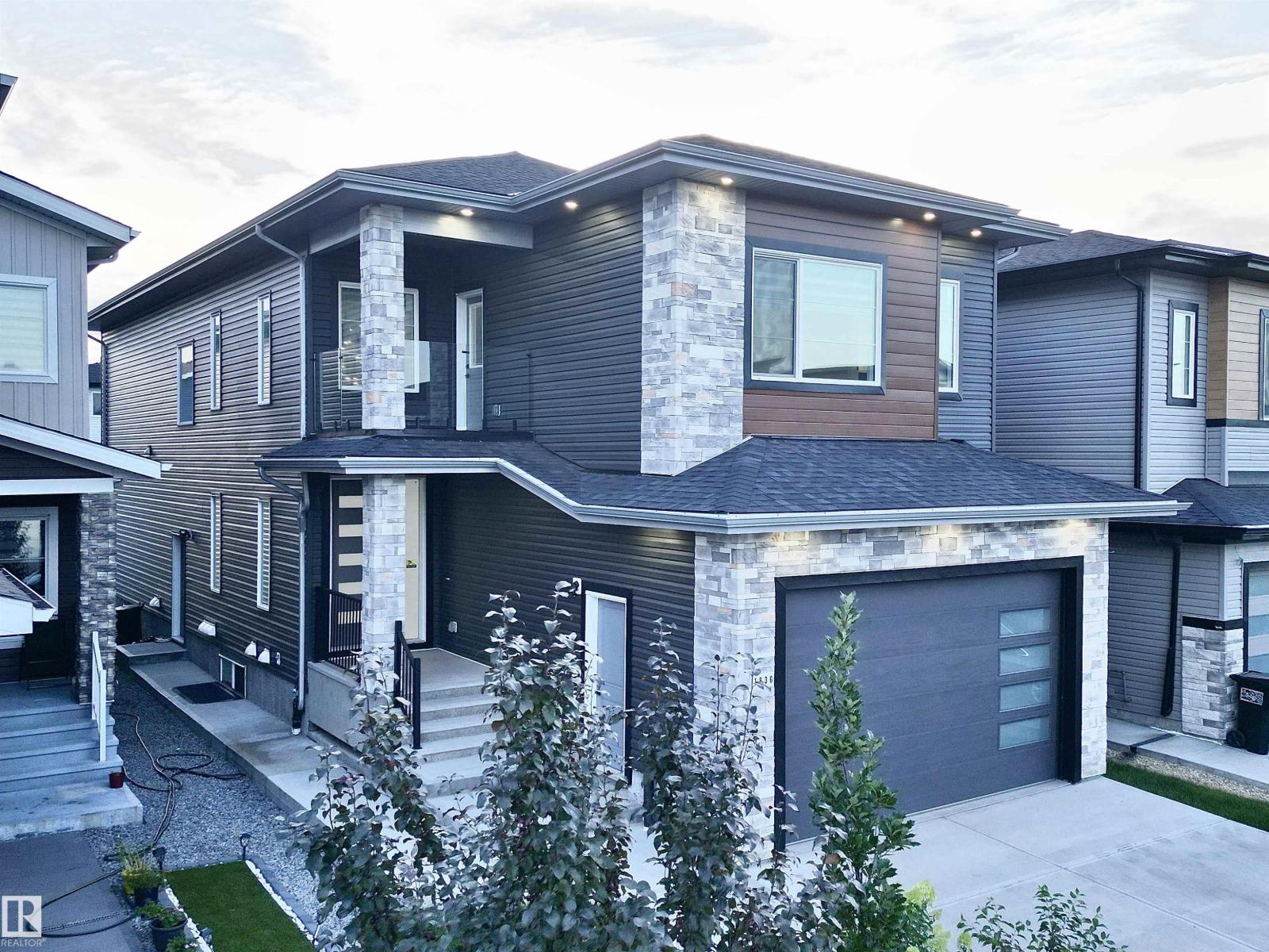 Photo 2 of 1836 22 St Nw, Edmonton AB