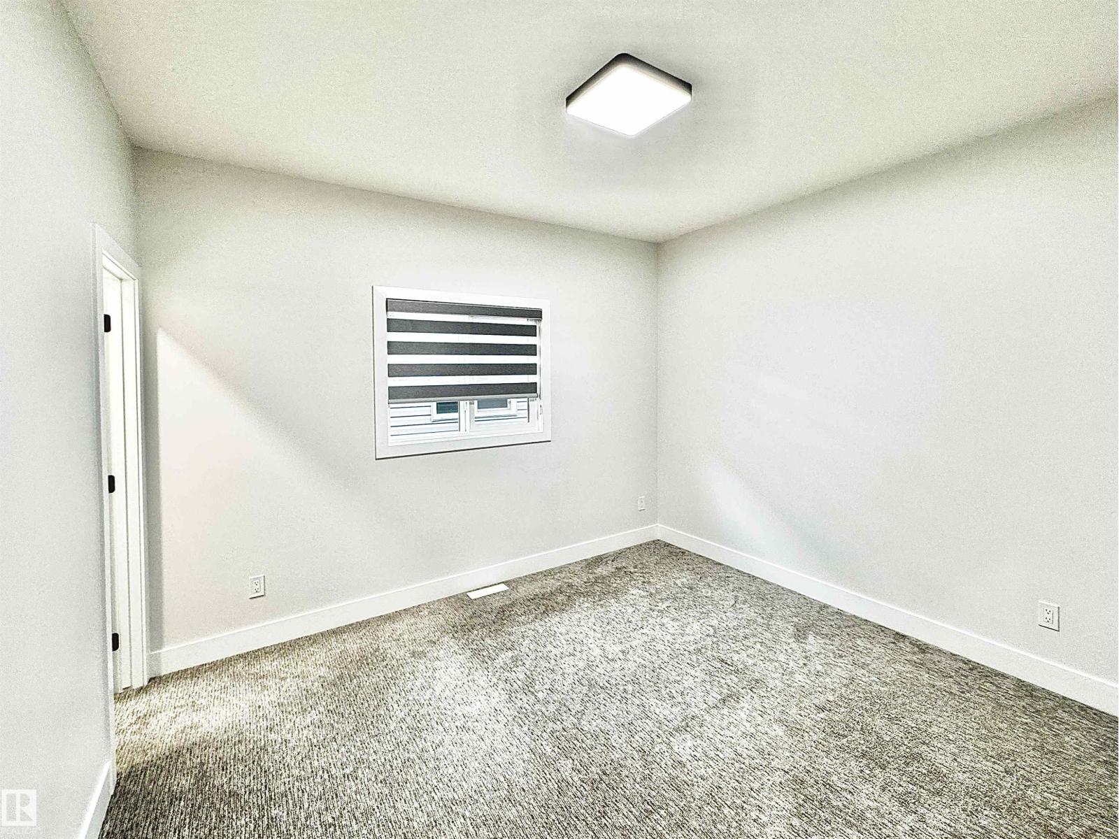 Photo 41 of 1836 22 St Nw, Edmonton AB