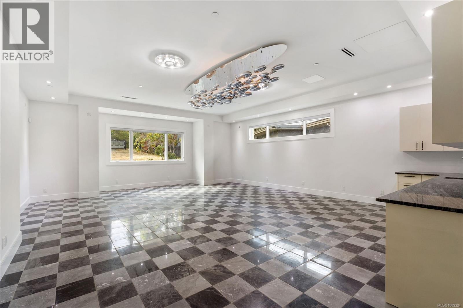 Photo 52 of 3355 Midland Rd, Oak Bay BC