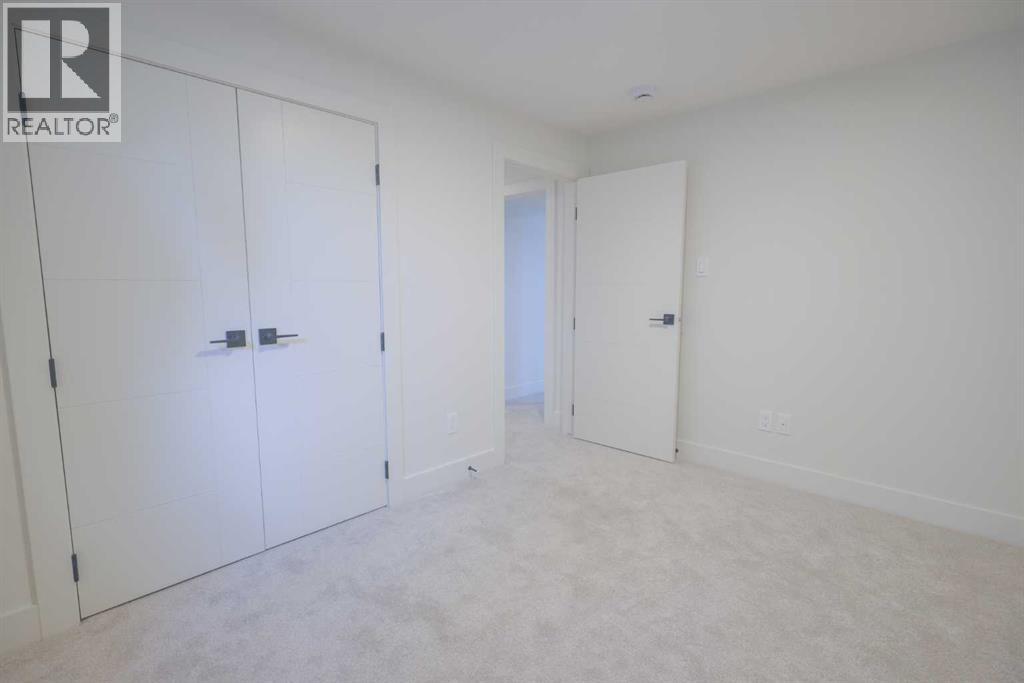 Single Family House Bungalow for Sale in  Hoover Place SW Haysboro Calgary 