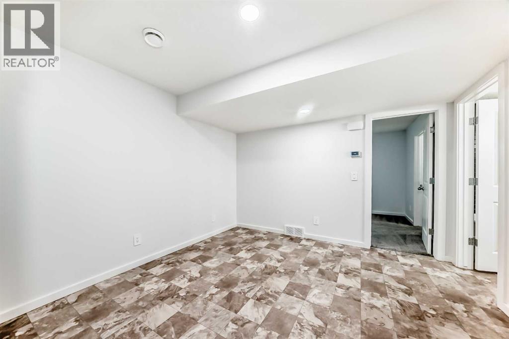 Single Family House for Sale in  LAVENDER Passage SE Rangeview Calgary 