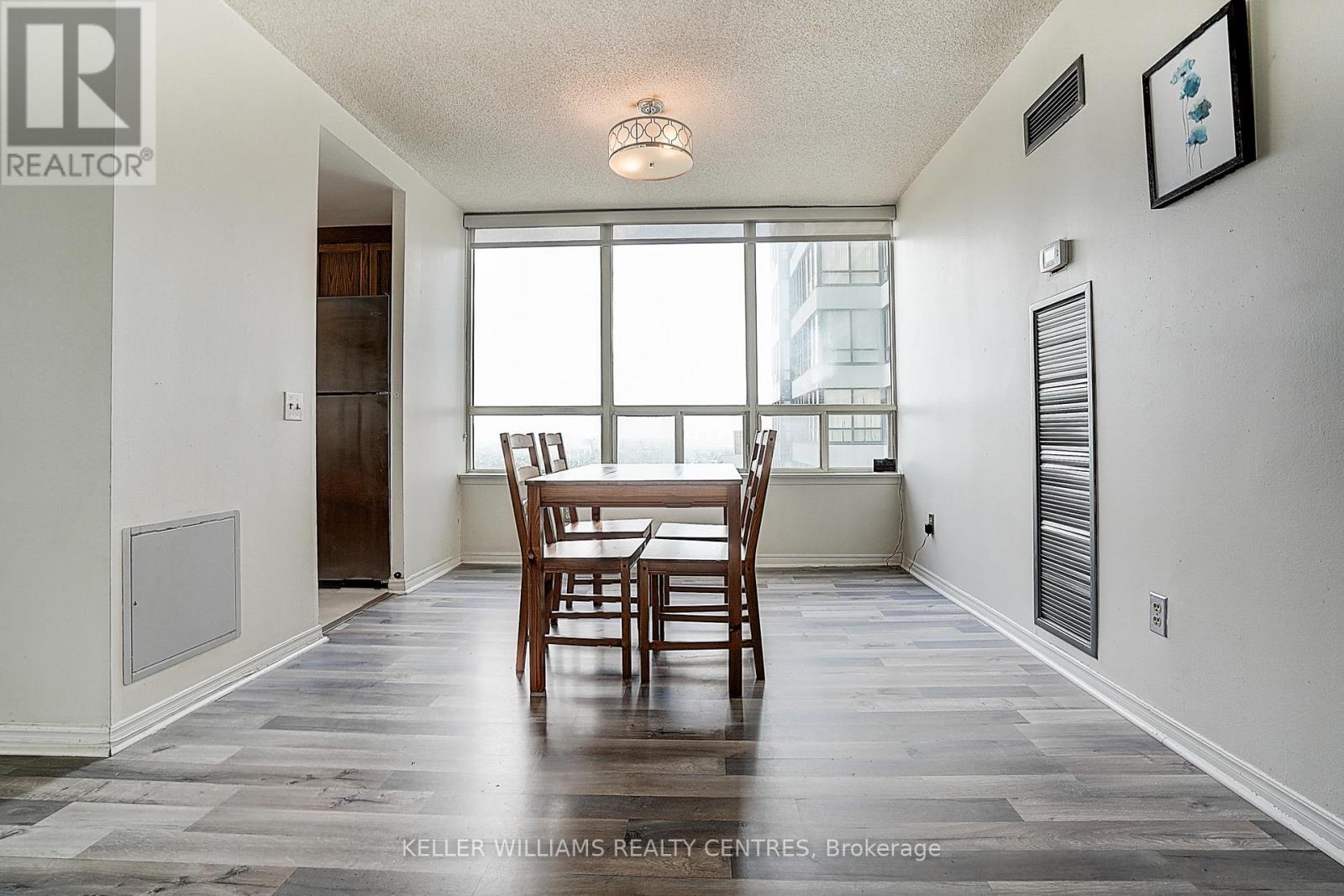 Photo 17 of 1511 7 Bishop Avenue, Toronto ON