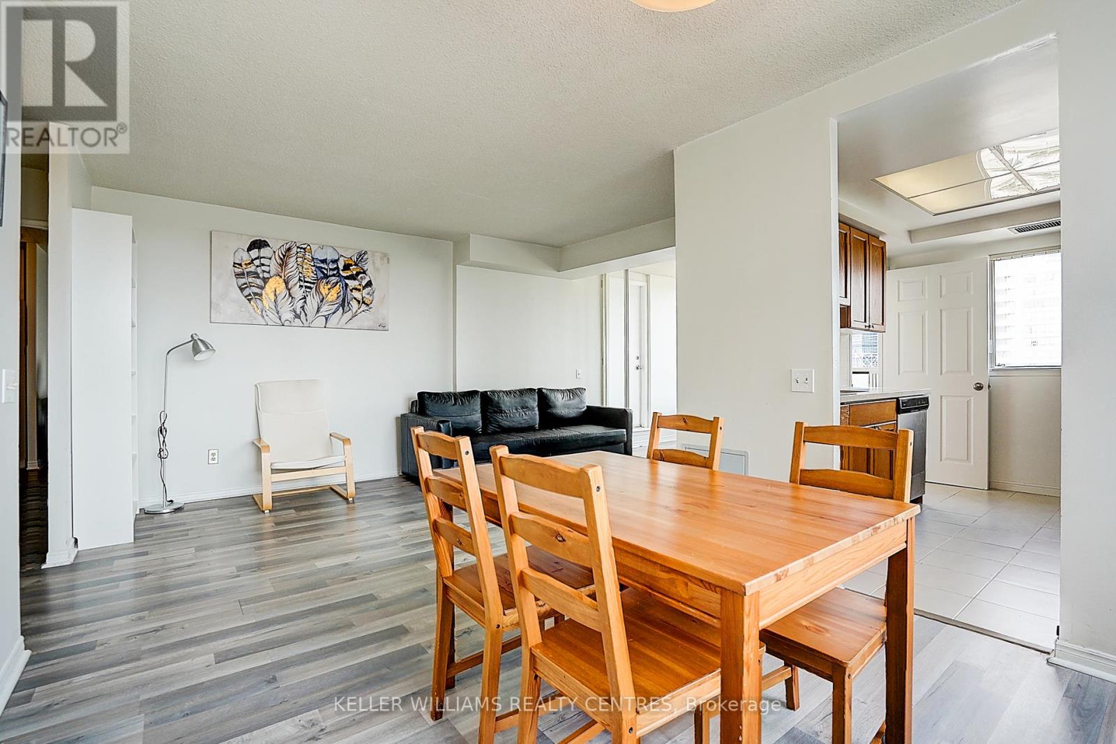 Photo 20 of 1511 7 Bishop Avenue, Toronto ON