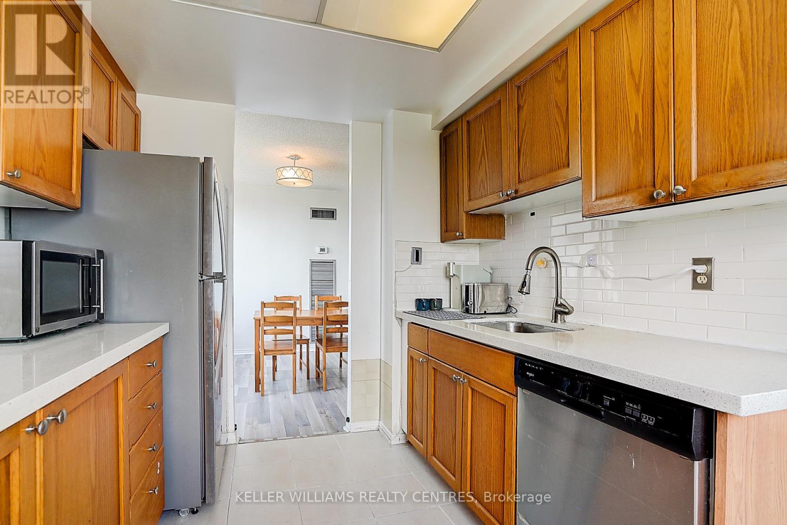 Photo 43 of 1511 7 Bishop Avenue, Toronto ON