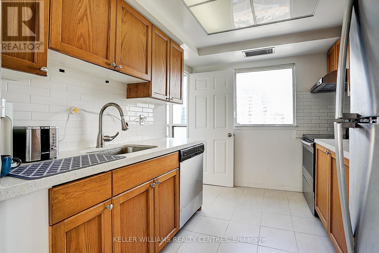 Photo 44 of 1511 7 Bishop Avenue, Toronto ON