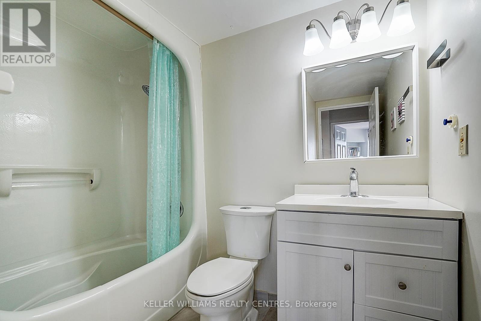 Photo 40 of 1511 7 Bishop Avenue, Toronto ON
