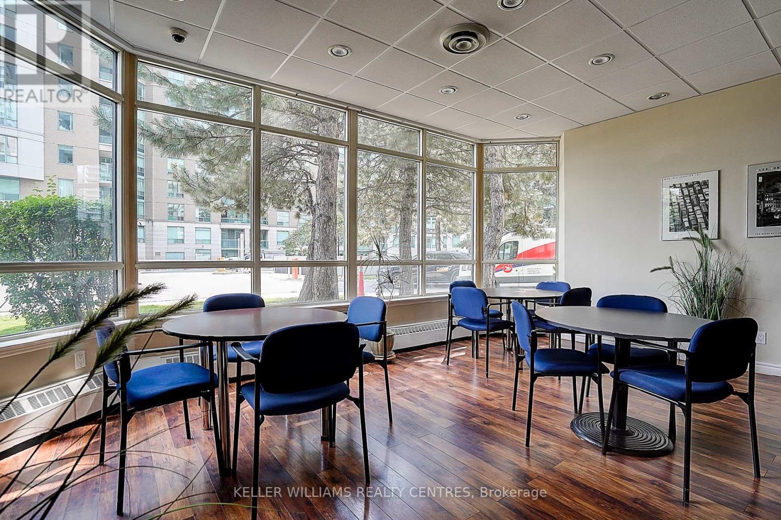 Photo 11 of 1511 7 Bishop Avenue, Toronto ON