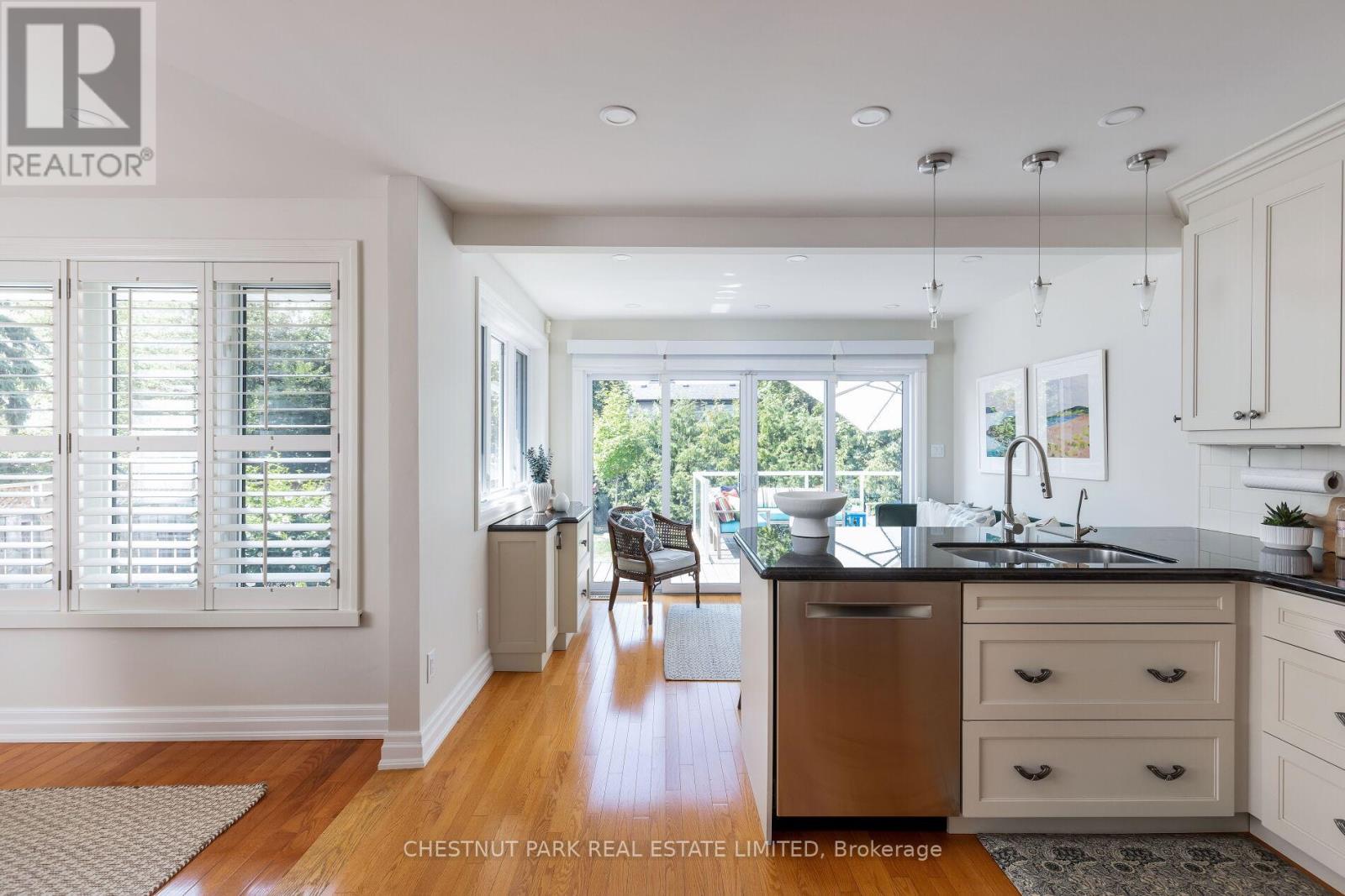 Photo 44 of 75 Paperbirch Drive, Toronto ON