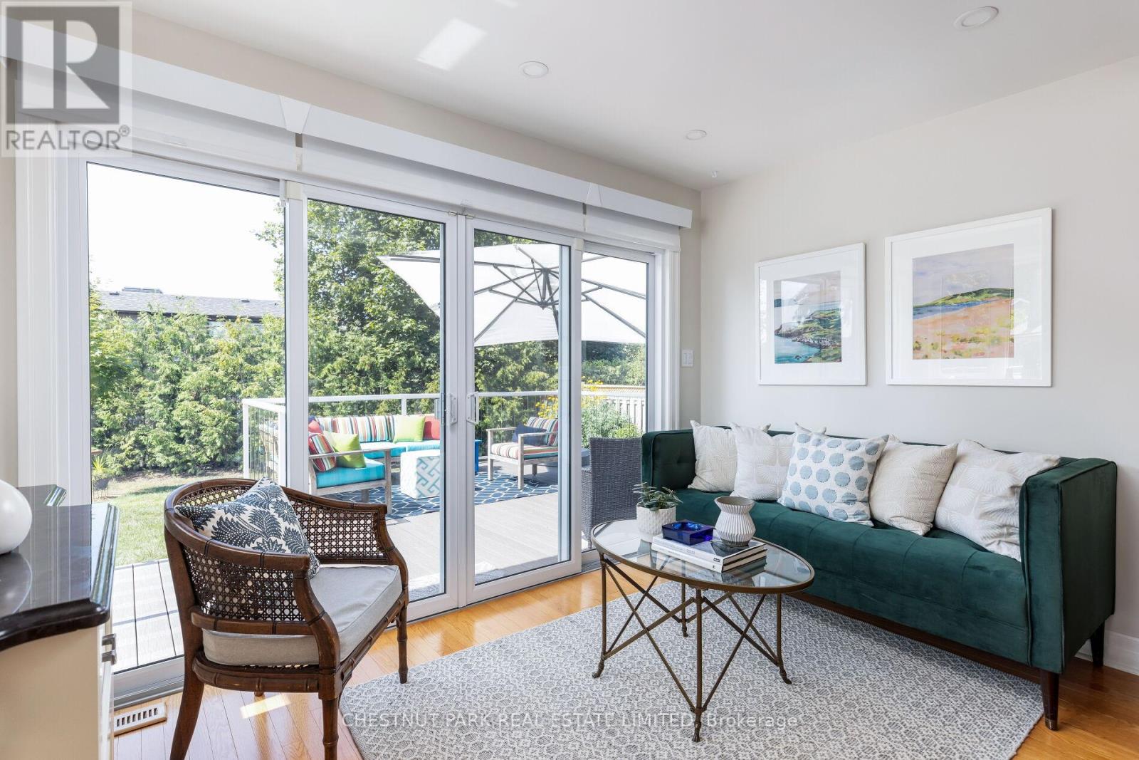 Photo 39 of 75 Paperbirch Drive, Toronto ON
