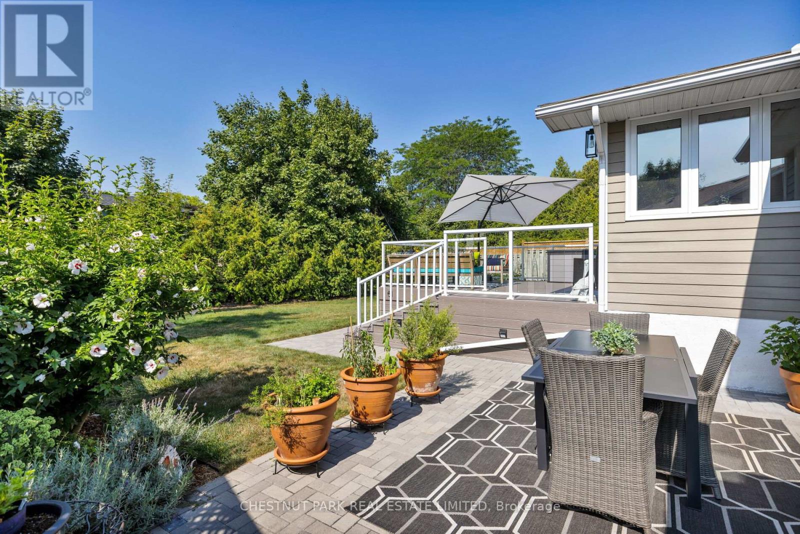 Photo 27 of 75 Paperbirch Drive, Toronto ON