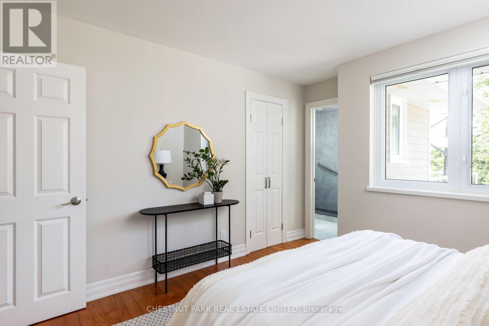 Photo 30 of 75 Paperbirch Drive, Toronto ON
